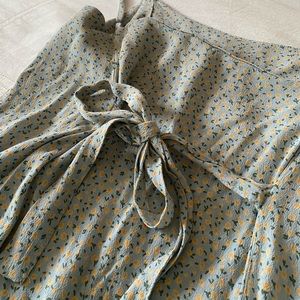 Size 32 Brandy Melville Colleen Floral sundress